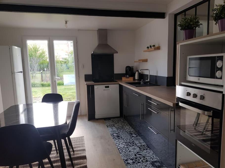 Holiday home Maison Proche Clermont-fd Entre Chu Et Cezeaux -parking